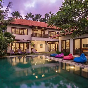 https://amore-villas-canggu-bali.hotelsseminyak.net